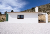 Xalet independent amb terreny en venda a la España, Relleu, ref.: TR369037 foto