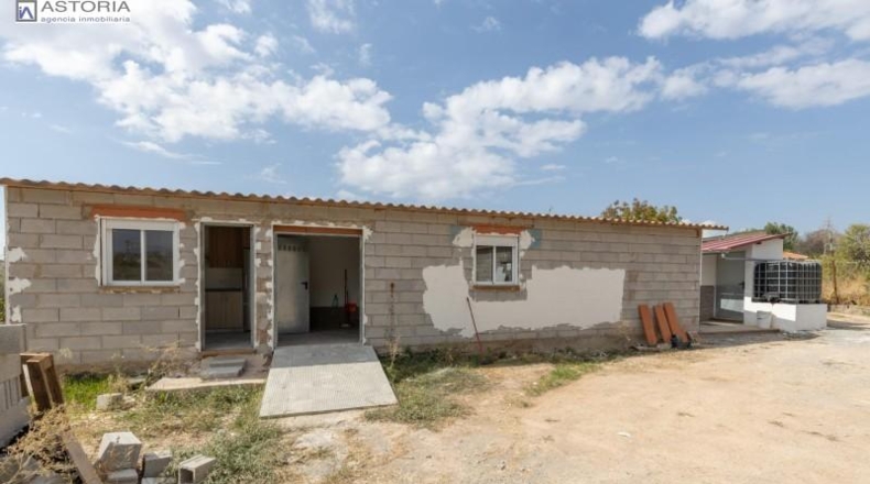 Granada - Peligros - 1690m2