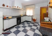 Country house with land for sale on España, Badajoz, ref: TR404157 photo