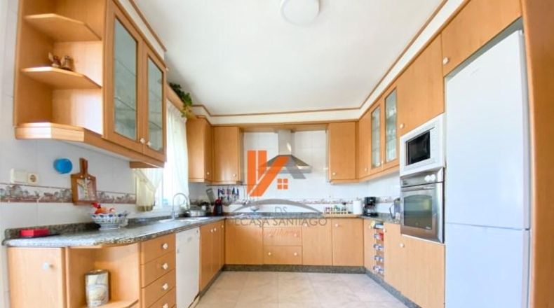 La Coruña - Santiago de Compostela - 389m2