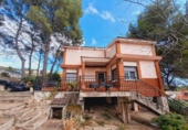 Chalet independiente con terreno en venta en la España, Calafell, ref: TR375530 foto