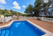 Chalet independiente con terreno en venta en la España, Calafell, ref: TR375530 foto