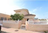 Chalet independiente con terreno en venta en la España, Torrevieja, ref: TR404196 foto