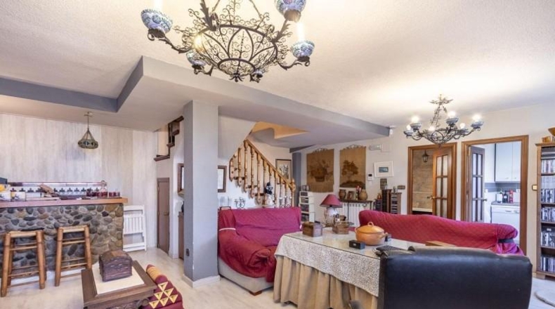 Granada - Pinos Genil - 382m2