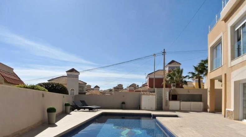 Alicante - San Miguel de Salinas - 387m2