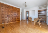 Отдельно стоящий дом с участком на продажу в городе Santa Fe Фото