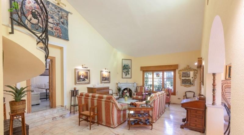 Granada - Albolote - 1160m2