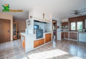 Chalet independiente con terreno en venta en la España, Alhendín, ref: TR365821 foto