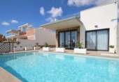Chalet independiente con terreno en venta en la España, Orihuela, ref: TR132576 foto