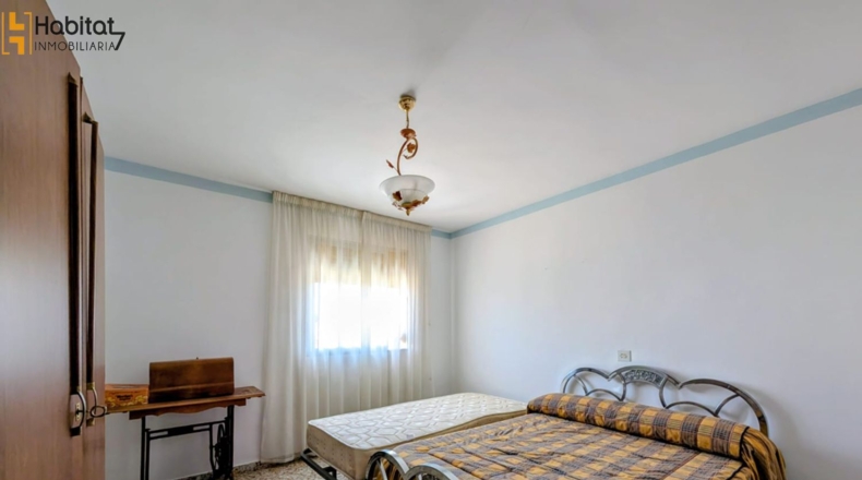 Granada - Loja - 256m2