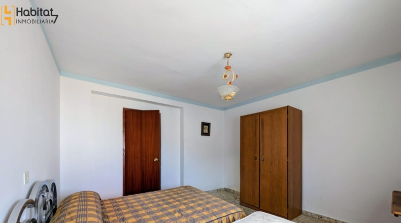 Granada - Loja - 256m2