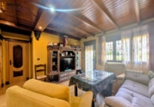 Chalet adosado con terreno en venta en Loja ref: TR404927 foto