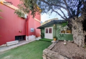 Chalet adosado con terreno en venta en Loja ref: TR404927 foto