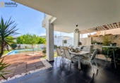 Chalet independiente con terreno en venta en Loja ref: TR404926 foto
