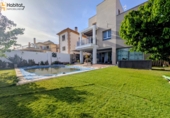 Chalet independiente con terreno en venta en Loja ref: TR404926 foto