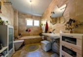 Chalet independiente con terreno en venta en Loja ref: TR404926 foto