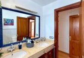 Chalet independiente con terreno en venta en la España, San Bartolomé, ref: TR249374 foto