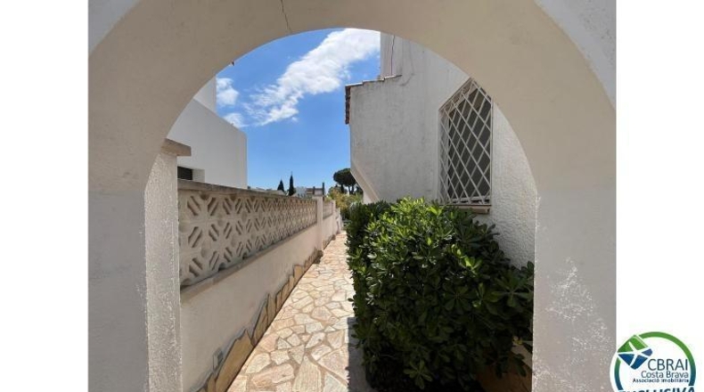 Gerona - Empuriabrava - 542m2
