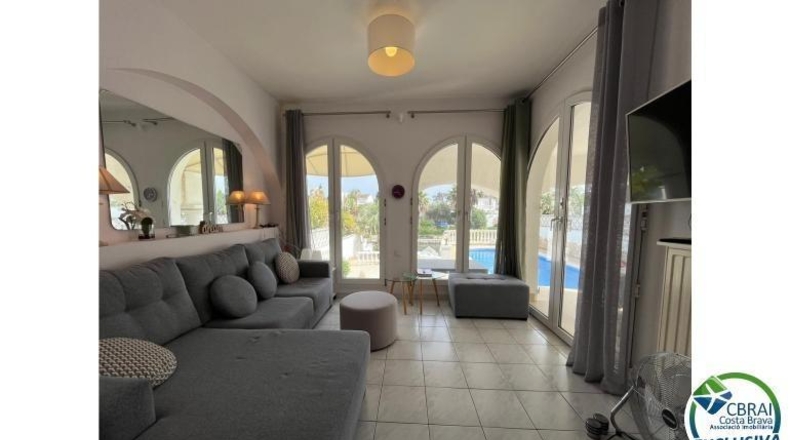 Gerona - Empuriabrava - 542m2