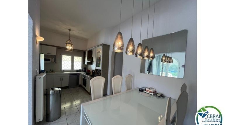 Gerona - Empuriabrava - 542m2