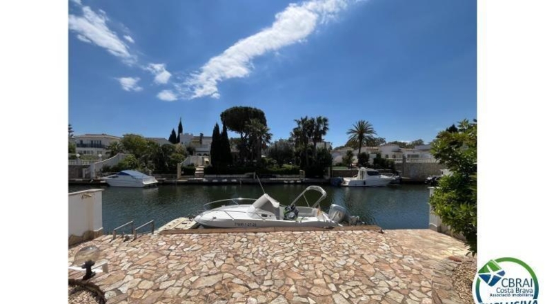 Gerona - Empuriabrava - 542m2