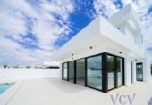 Chalet independiente con terreno en venta en la España, San Juan de Alicante, ref: TR325684 foto