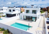 Chalet independiente con terreno en venta en la España, San Juan de Alicante, ref: TR325684 foto