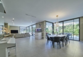 Chalet independiente con terreno en venta en la España, Alicante, ref: TR366100 foto