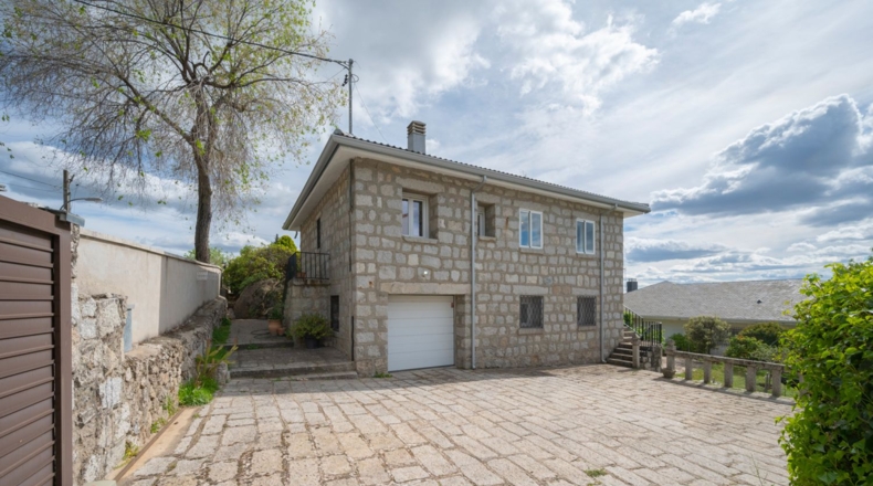 Comunidad de Madrid - Colmenar Viejo - 569m2