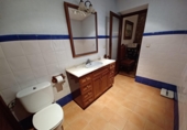 Chalet adosado con terreno en venta en La Roda ref: TR405022 foto