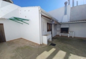 Chalet adosado con terreno en venta en La Roda ref: TR405022 foto