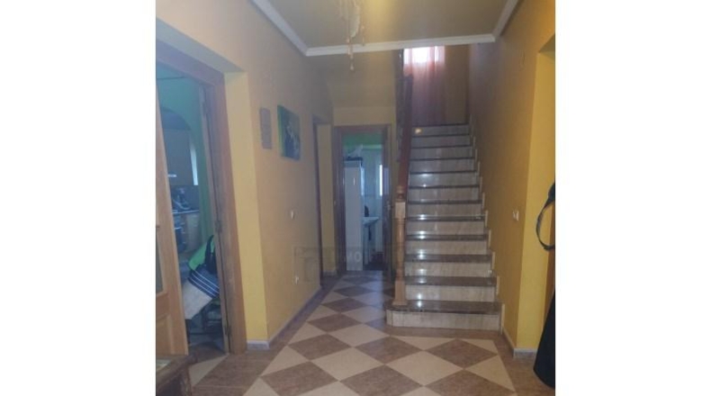Toledo - La Puebla de Almoradiel - 226m2