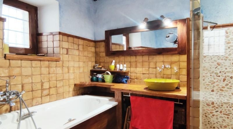 Huesca - Ласкуарре / Ласкарри - 69m2