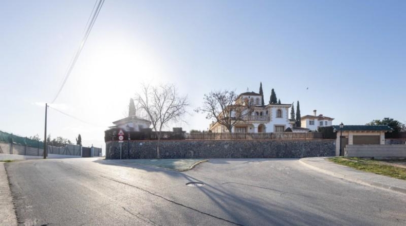 Granada - Los Llanos - 1225m2
