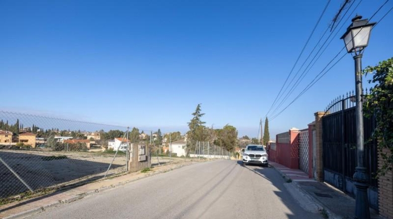 Granada - Los Llanos - 1225m2