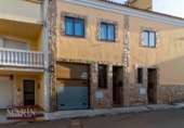 Casa de pueblo en venta en la España, Badajoz, ref: TR404410 foto