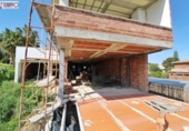 Отдельно стоящий дом с участком на продажу в городе el Vendrell Фото