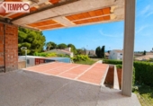 Отдельно стоящий дом с участком на продажу в городе el Vendrell Фото