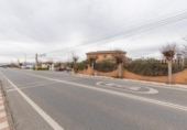 Chalet independiente con terreno en venta en la España, Dílar, ref: TR404516 foto