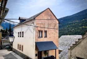Viella 468&nbsp;m² 