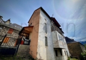 Дом с участком на продажу в городе Viella Фото