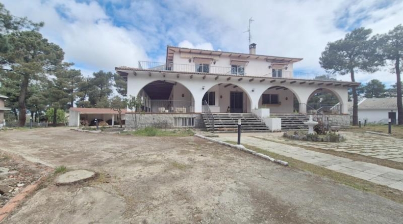 Salamanca - Alba de Tormes - 3910m2