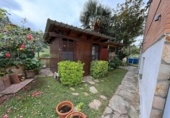 Chalet independiente con terreno en venta en la España, Castro-Urdiales, ref: TR404562 foto