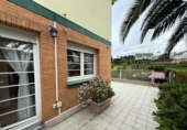 Chalet independiente con terreno en venta en la España, Castro-Urdiales, ref: TR404562 foto