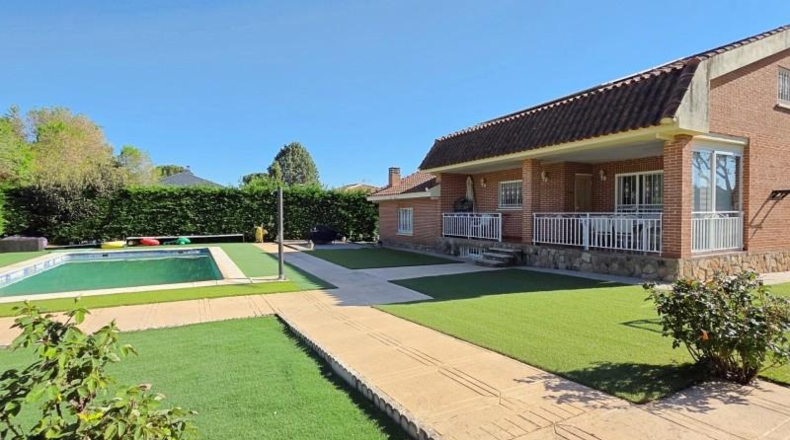 Community of Madrid - Nuevo Baztán - 970m2
