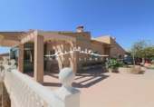Chalet independiente con terreno en venta en la España, La Nucia, ref: TR405012 foto