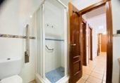 Chalet independiente con terreno en venta en la España, Orihuela, ref: TR248121 foto