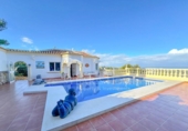 Xalet independent amb terreny en venda a la España, Dénia, ref.: TR203091 foto