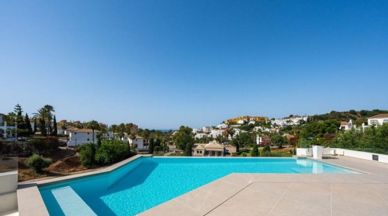 Малага - Estepona - 1097m2