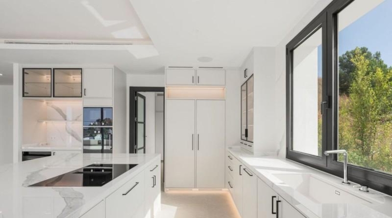 Малага - Estepona - 1097m2